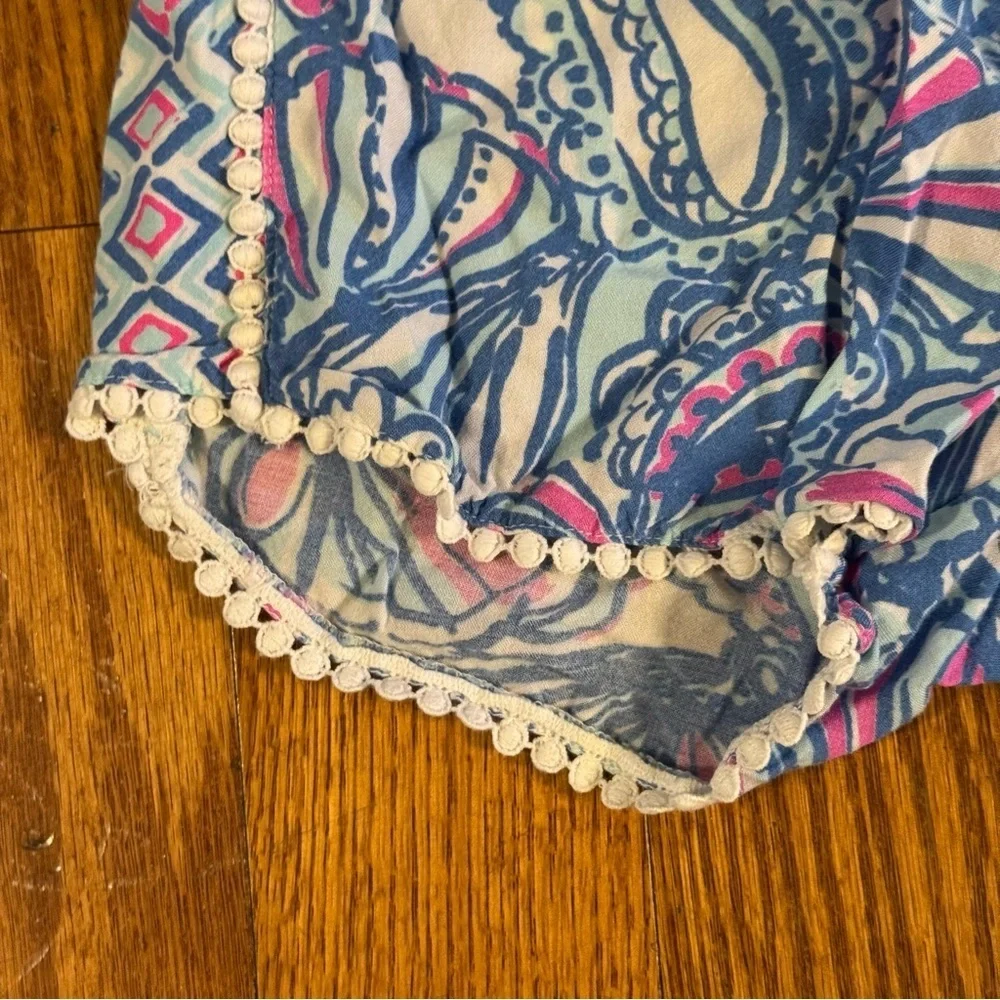 Lilly Pulitzer Blue and Pink Patterned Shorts Girls Size M